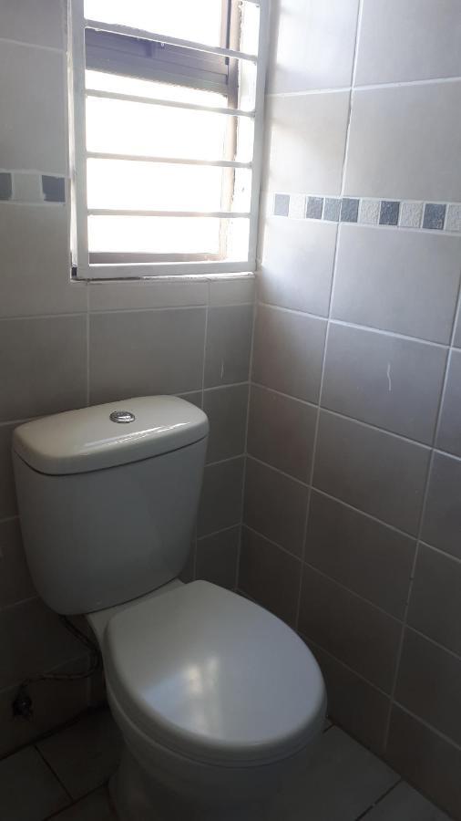 Relax In Aberdeen Johannesburg Bagian luar foto